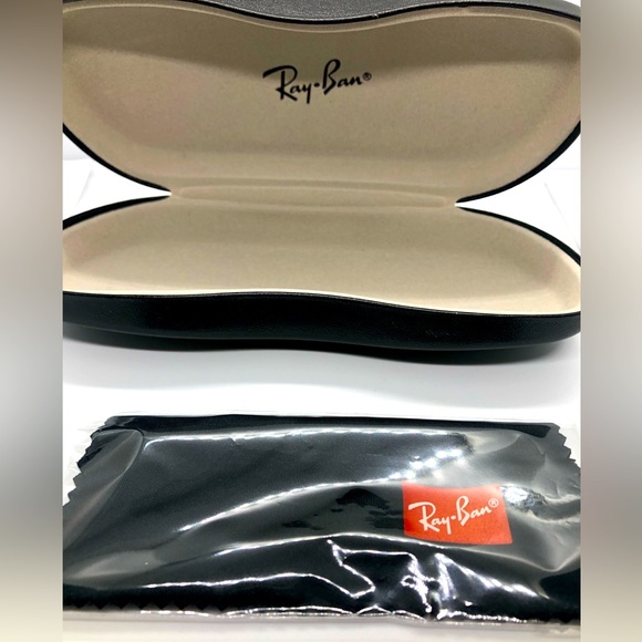 Ray-Ban Other - Ray-Ban black hard shell clam case with cleaning cloth